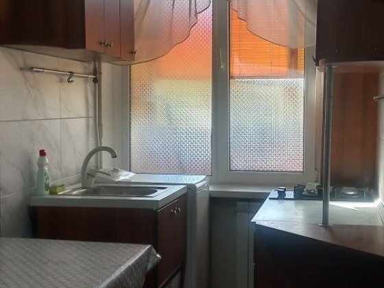 Продам чистеньку однокімнатну в Солом'янському районі,  вулиця Голего, 28