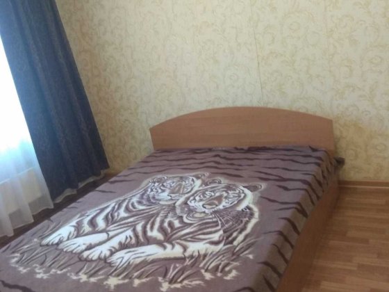 Продається трикімнатна вул Тетянинська 8/7