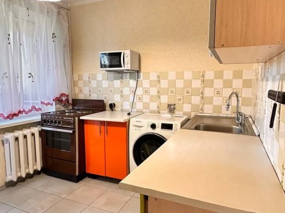 Продаж 1 кімнатної квартири  вул. Чистяківська, 15, поруч з метро Нивки Святошин