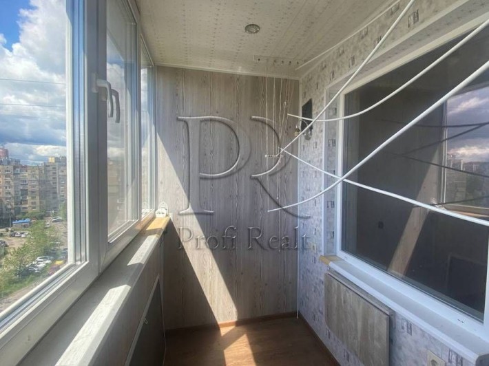 Продаж 2-ноі квартири по вул.Прирічна, Івасюка 5 ст.метро  Оболонь,Мінська - фото 1