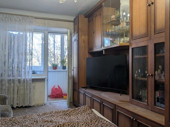 Продам 3-х кімнатну на Караваєвих дачах. Авіаконструктора Антонова, 20