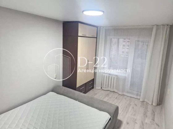 ПРОДАЖ 1-кімнатної квартири з ремонтом, вул. Симиренка,24-А, Святошинський район