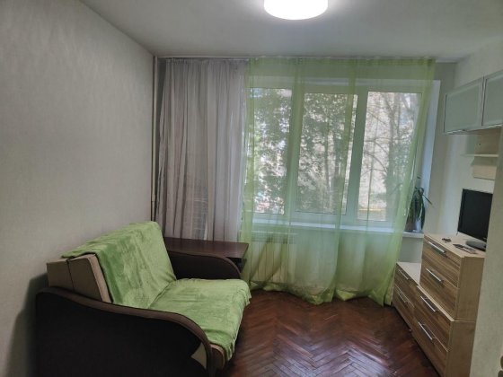 Продається 1-к квартира Київ, Севастопольська площа Киев
