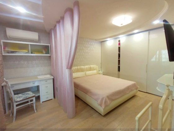 Продам 4 кімнатну СуперРемонт Троєщина 6 повер Меблі Техника Автономка