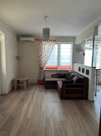 Продаж 2к.+1 квартири по вул. Кадетський Гай 6. Новий, моноліно-каркасний будинок 2008 року - фото 1