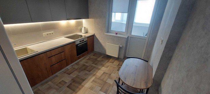 Продаж великої 1к квартири з ремонтом біля парку, Відрадний проспект 2 - фото 1
