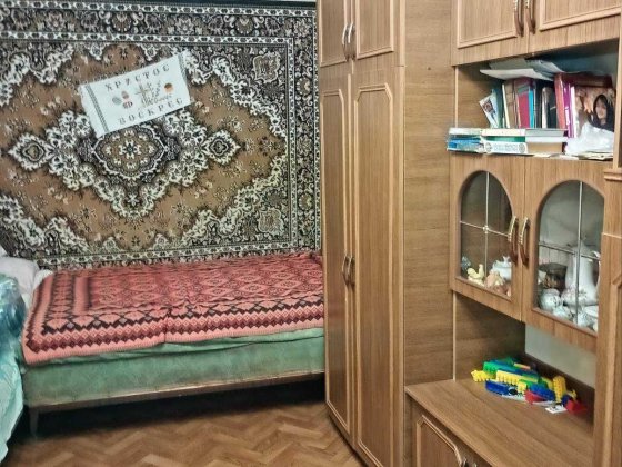 Продам 2-х кімнатну кв.Василя Порика 15 А Виноградар М.Мінська,Нивки