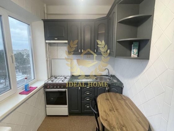 Продаж 1 кімнатної квартири площею 27,44 м² на вул. Кубанської України, Деснянський р-н