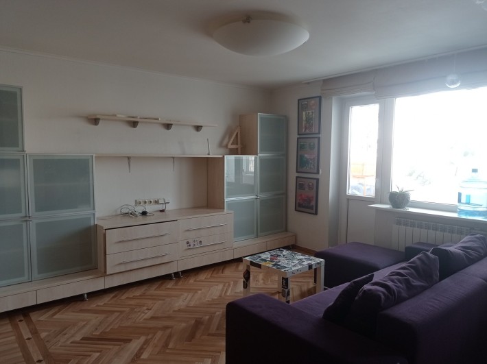 вул.Автозаводська  7-А, продам 3кімн. квартиру. - фото 1