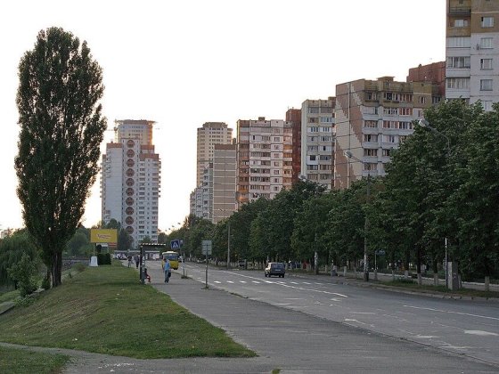 Терміново продамо трикімнатну після капітального ремонту на Троєщені