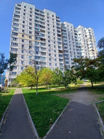 Простора 3-к квартира (96 м²) з ремонтом — вул. Радунська, 9, Власник! - фото 1