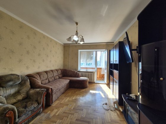 Продаж 2к квартира 49квм Прирічна 29 метро Героїв Дніпра