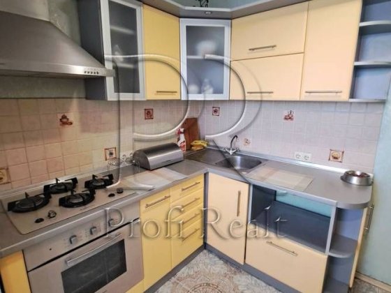 Продаж 2к квартири. Лісовий масив. Лісовий проспект 33.