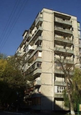 Проспект Рокоссовского 3в квартира по очень низкой цене - фото 1