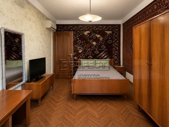 Продаж 1к квартири Вишгородська 50в / Вышгородская 50в