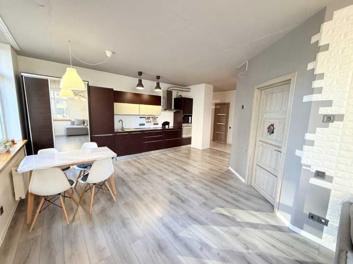 Продам 3к. 77 м. вул. Сім'ї Кульженків, 31-Б ЖК Яскравий - фото 1