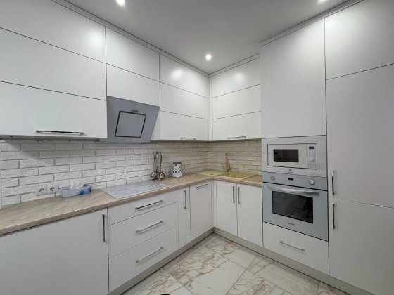 БЕЗ% Продам 2-к квартиру з ремонтом ЖК Вишиванка, вул. Пріорська 16 Киев