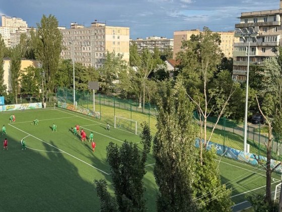 4 кімн квартира Оболонь , вул Йорданська ( Лайоша Гавро) 22 Киев