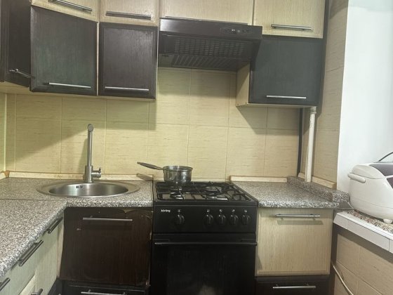 Продається однокімнатна квартира. Романа Ратушного(Волгоградська),37 Киев