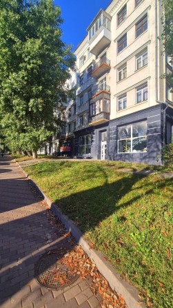 Продам 3х кімнатну 88,2 кв м  біля метро Вокзальна від власника - фото 1