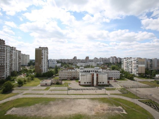 3-кімнатна 76,7 м² у цегляному будинку, Троєщина, Закревського