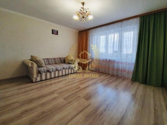 Продаж 4к квартири 86 кв. м на вул. Автозаводська, Оболонський р-н, Пріорка