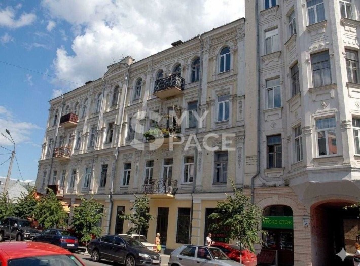 Продаж 2к квартири 65 м.кв. в історичному центрі Подолу — вул. Спаська, 8А, 2 хвилини пішки до Контр - фото 1