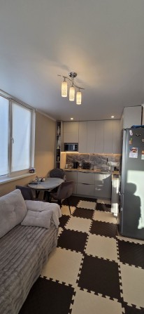 Продам 1 кімнатну квартиру вул. Рональда Рейгана 40 - фото 1