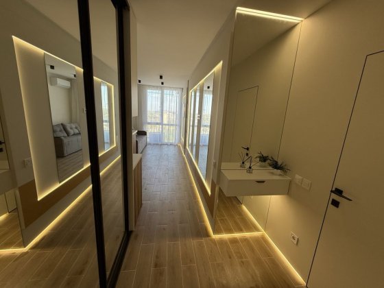 Продам СВОЮ смарт-квартиру в ЖК комфорт-класу 4U. Генератор. Метро 10 хв