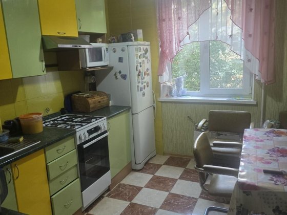 Продам 3к квартиру Київ ТРЦ Лавіна,Академмістечко