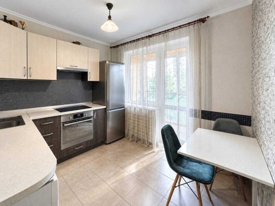 Продам 1 кімн. квартиру  пр Свободи 30а Без %