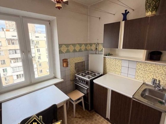 продаж 3-к. квартири ГАЗ, провулок Квітневий, 3, ТОРГ, Подільський район