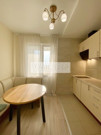 Продається 1к квартира, вул. Межова 23-Б Подільський р-н,  Виноградор - фото 1