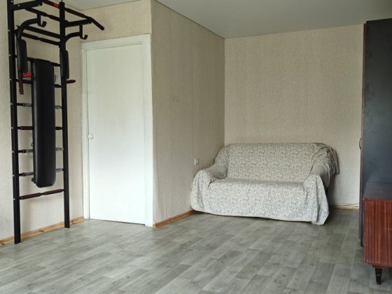 Продам 1 кімнатну квартиру (початок троещіни - Маяковського ) Власник