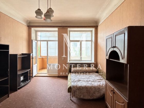 Продаж 2 кімнатної квартири по вулиці Копилівська 2-а, Правий берег, Куренівка
