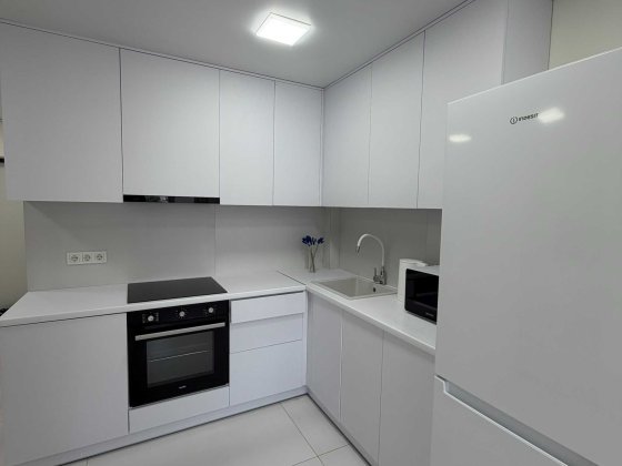 Продам квартиру в новому будинку метро Академмістечко 10 хвилин пішки. Вулиця Олега Мудрака 1б. Влас