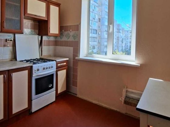 Продаж 2к квартири з газом вул. М. Закревського 45-А Троещина