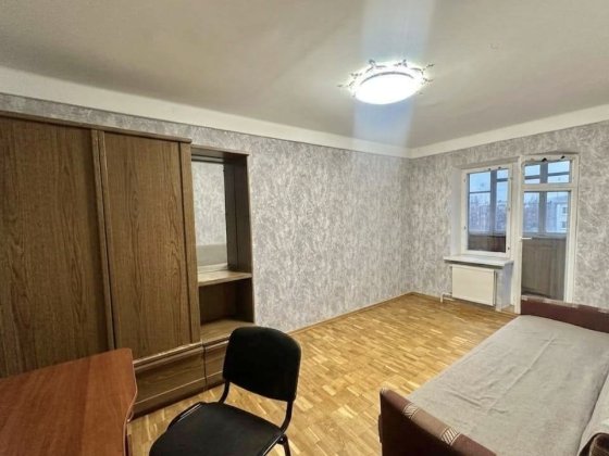 Продаж 1к квартири по вул Жуля Верна 5/8, Святошинський район