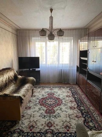 пр.Свободи 1/60 Виноградарь р-н. Подільський.  3кім кв  72м2 - фото 1