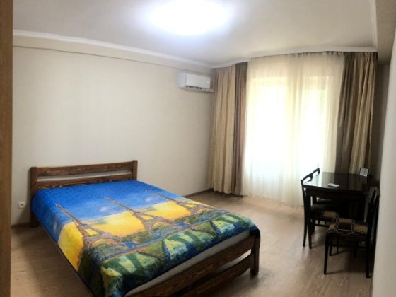 Без комісії! Продаж 1-кімнатна вул.Кондратюка, 4