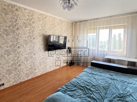Продаж 1к квартири Велика Окружна 5А / Большая Окружная 5А
