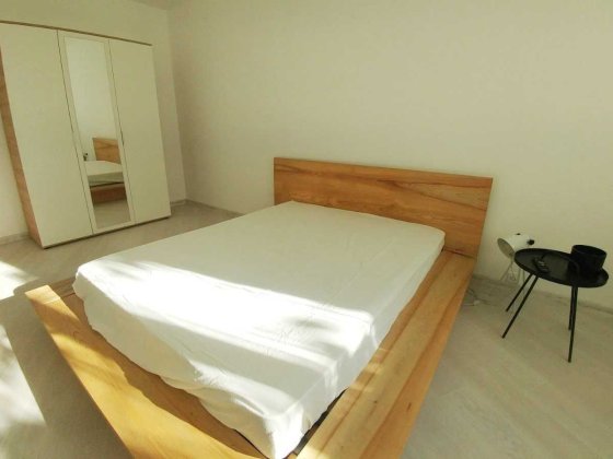 Продам 1-кімнатну з ремонтом 39 кв.м., ГАЗ, Оболонь, метро Мінська