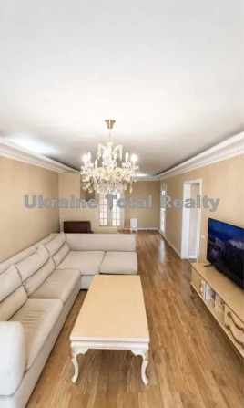 ТРОЄЩИНА! 3 кімнатна квартира 98м2 з ремонтом! Вулиця Милославська 31-Б - фото 1