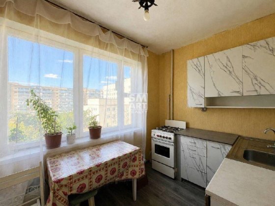 Без% Продаж 1к кв-ри,пр-т Червоної Калини(Маяковського) 32В