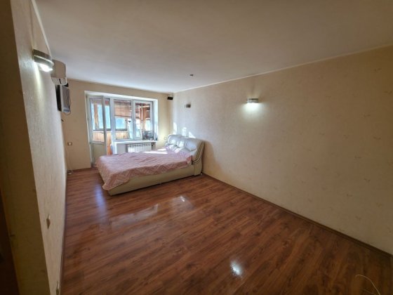 Продаж 2-кімнатної квартири 46,1 м², вул. Зодчих, 70 (БЕЗ КОМІСІЇ)