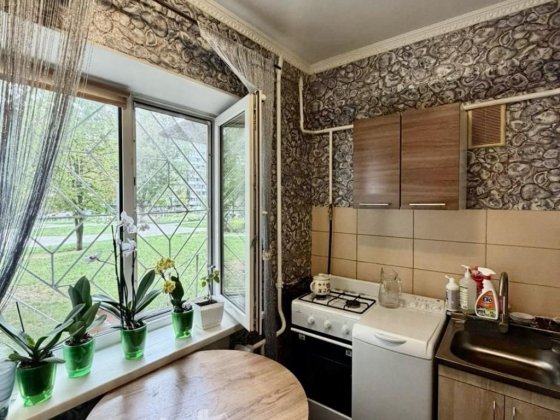 Продаж квартири 1к Кубанської України, 20 м.Лісова Київ