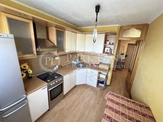Продаж світлої та теплої 2-кімнатної квартири з якісним ремонтом, Шовкуненка, 5 !