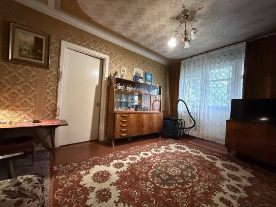 Продам квартиру 2-х кімнатну, проспект Відрадний,38