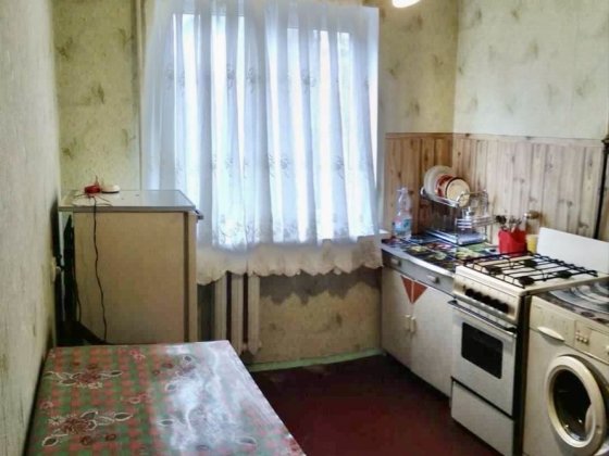 Продається 3-к квартира, 3/9, 60 м2,  Бульвар Вернадського 71-А, метро Академмістечко 400 метрів