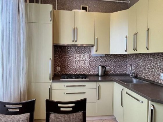 Продам 3-к квартиру 75м2. вул. Вернадського Академіка бул. (Академміст